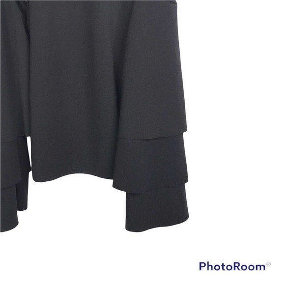 Boohoo Cold Shoulder Tiered Sleeve Top in black size 6 - Picture 5 of 9